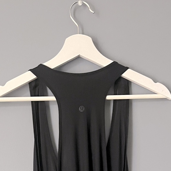 Lululemon Rejuvenate black summer dress in women’s size 10 - Picture 4 of 6
